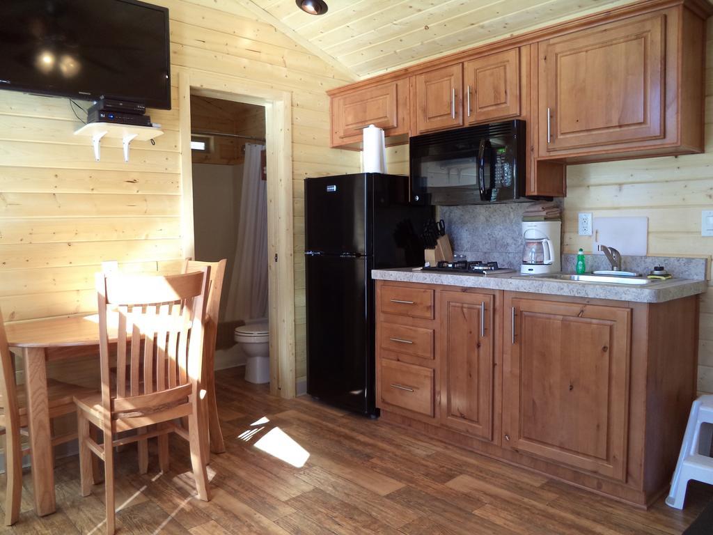 Palm Springs Camping Resort Cabin 3 Palm Desert Extérieur photo